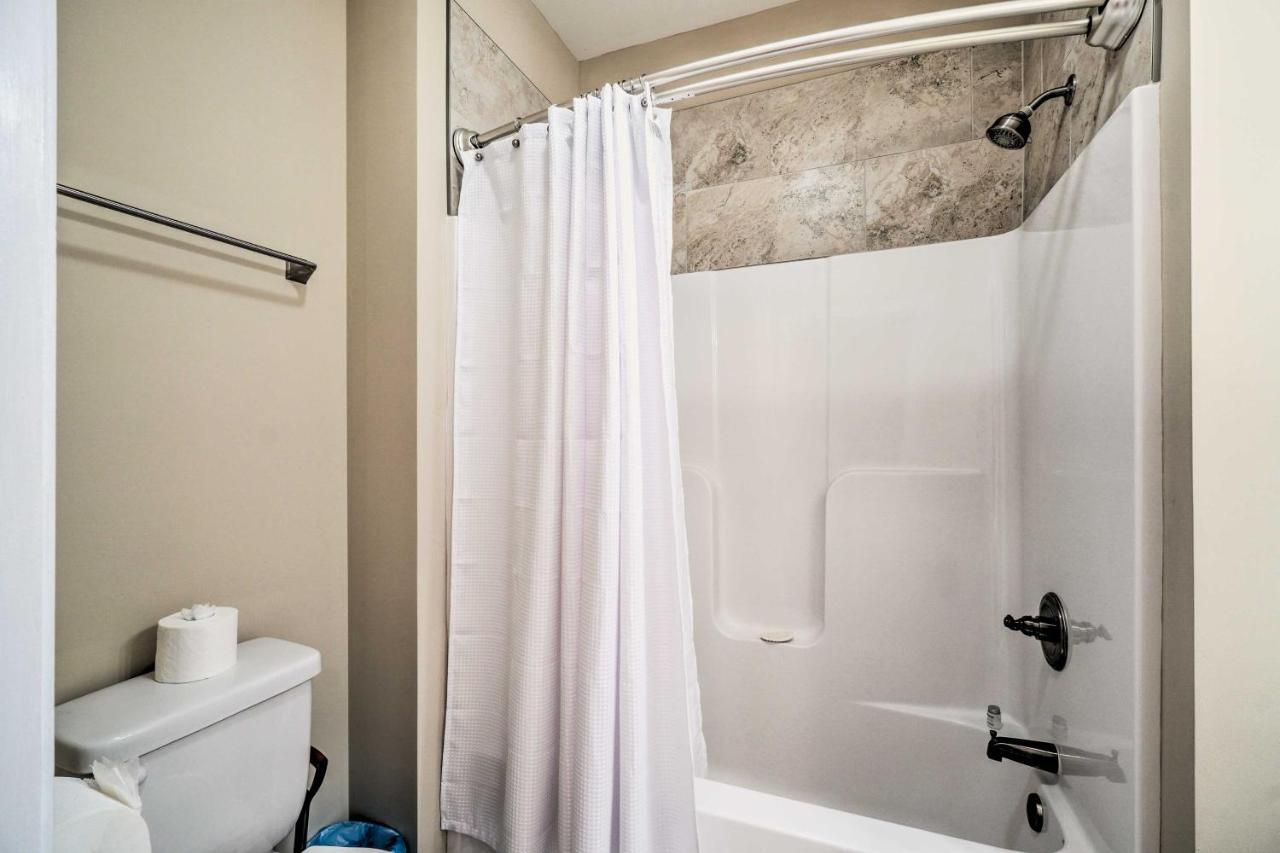 Chic Townsend Condo With Saltwater Pool! Esterno foto